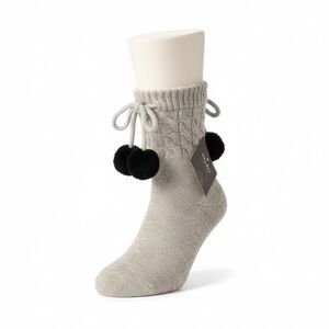 Wander by Hottotties Cable Cuff Slipper Socks